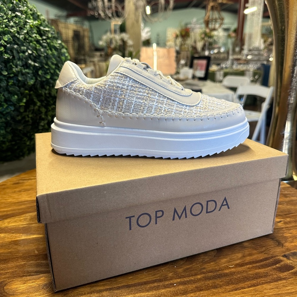 Top Moda thick bottom woven sneakers